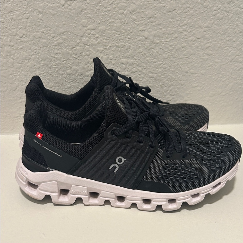 On Cloudswift Running Sneaker -Womens